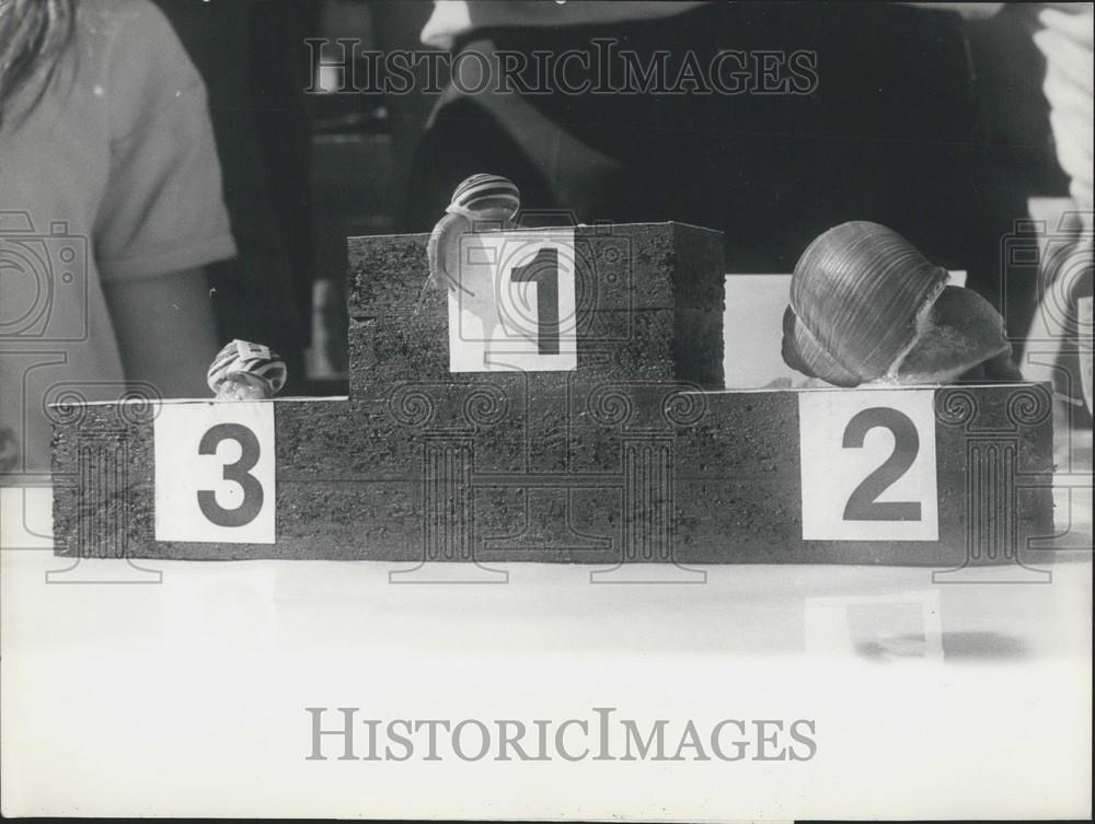 1972 Press Photo Grand Prix Kilchberg Winners Snail Race - Historic Images