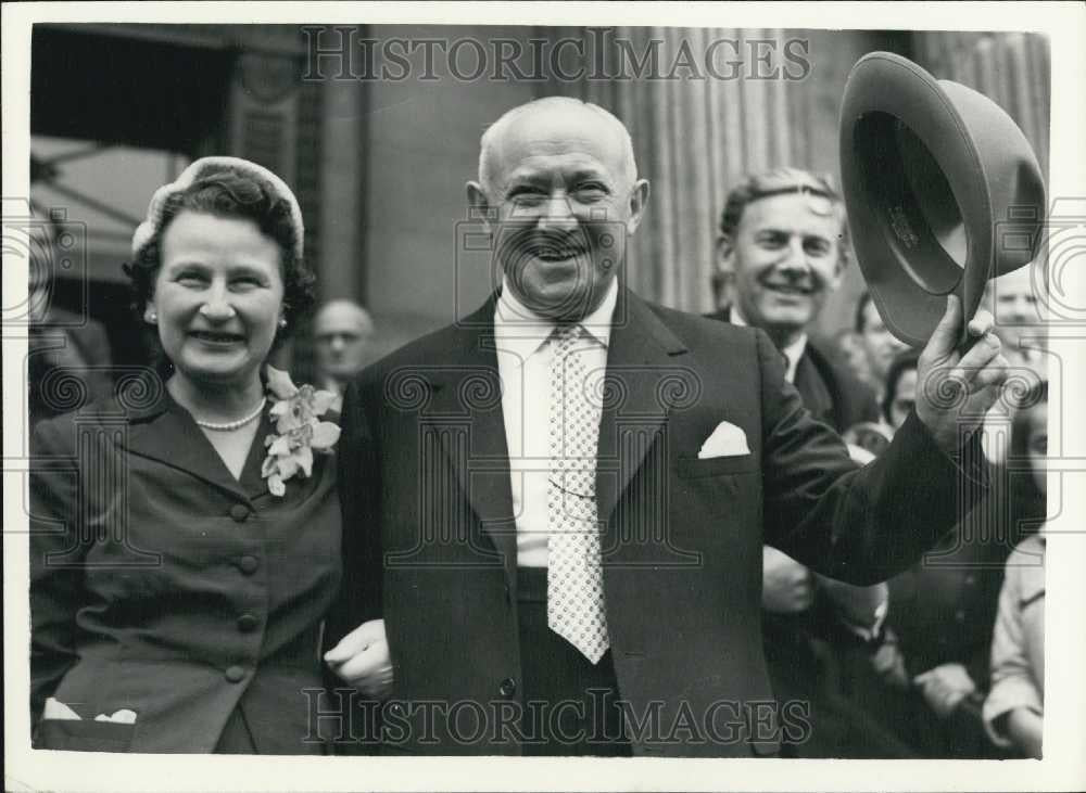 1956 Press Photo Mr. Emanuel Shinwell, weds at Marylbone Register Office - Historic Images