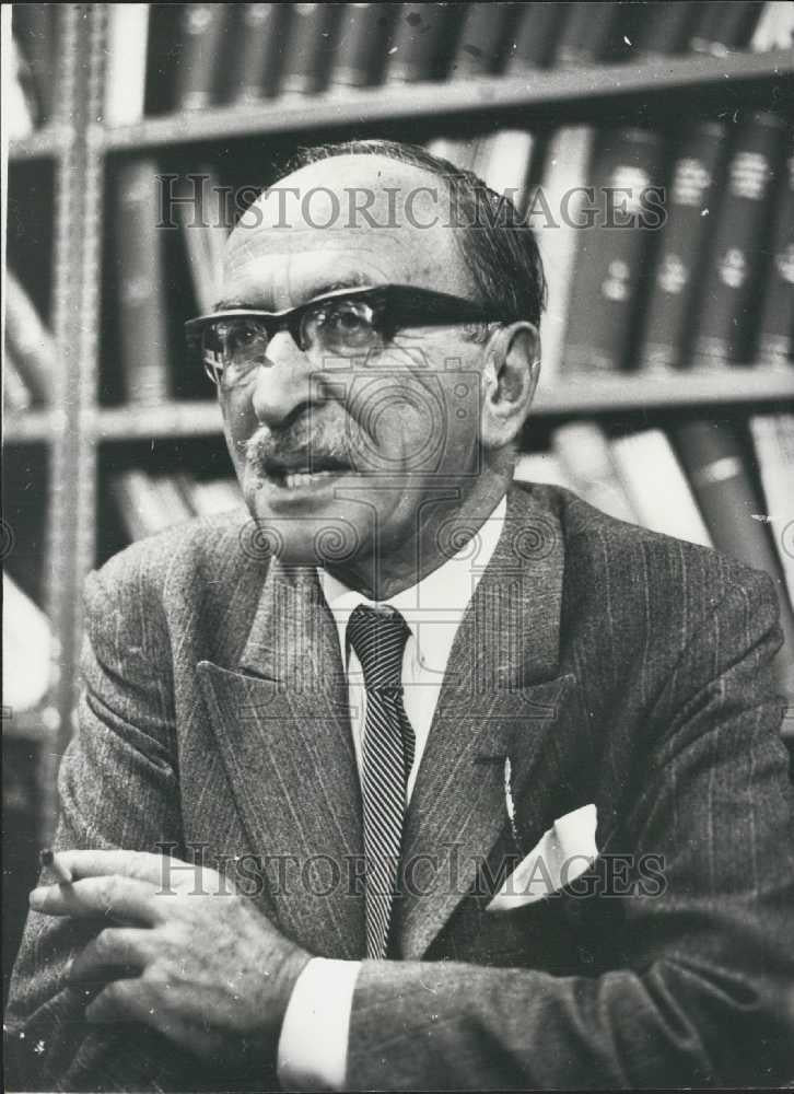 1971 Press Photo Physics Nobel Prize Winner Dennis Gabor - Historic Images