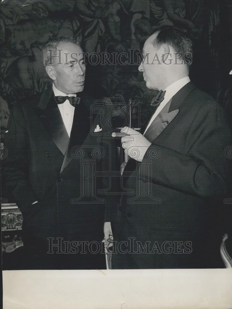 1959 Press Photo M. Pinay (Left), Minister of Finance &amp; PM Debre - Historic Images