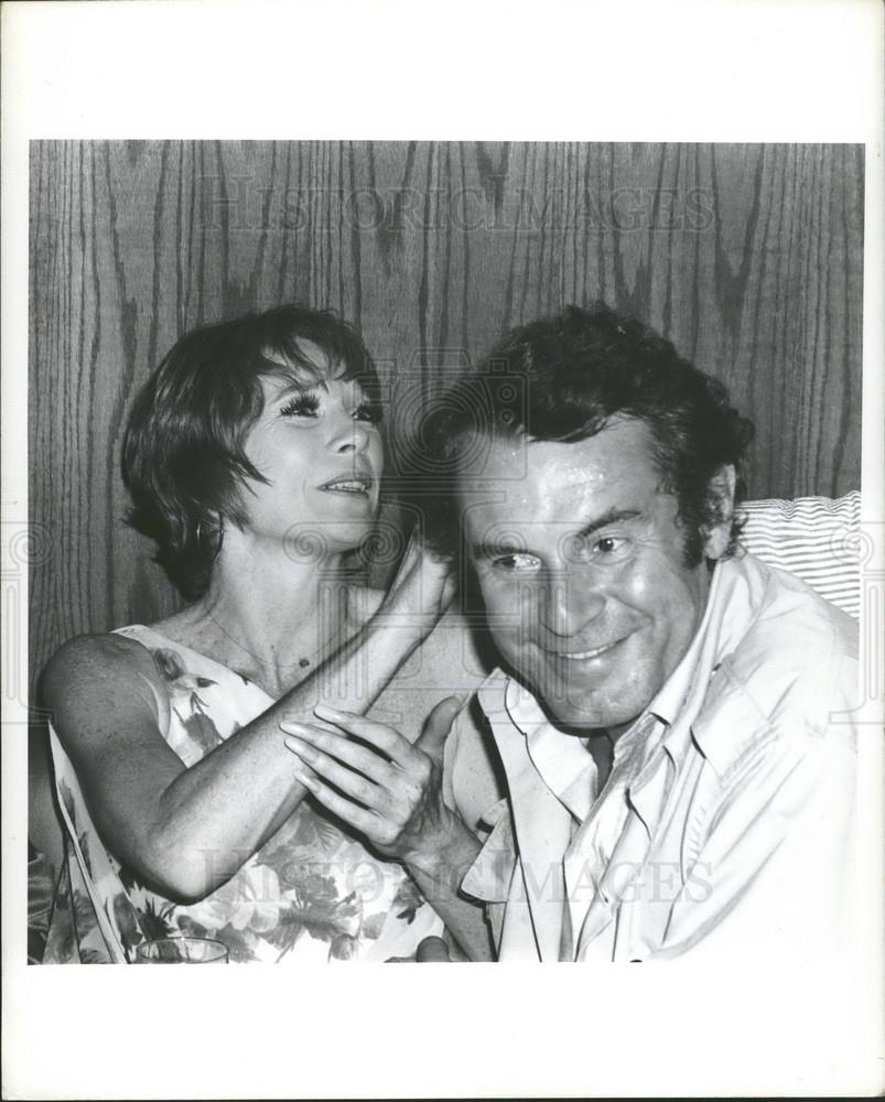 Press Photo Actress Shirley Maclaine &amp; Milos Forman - Historic Images