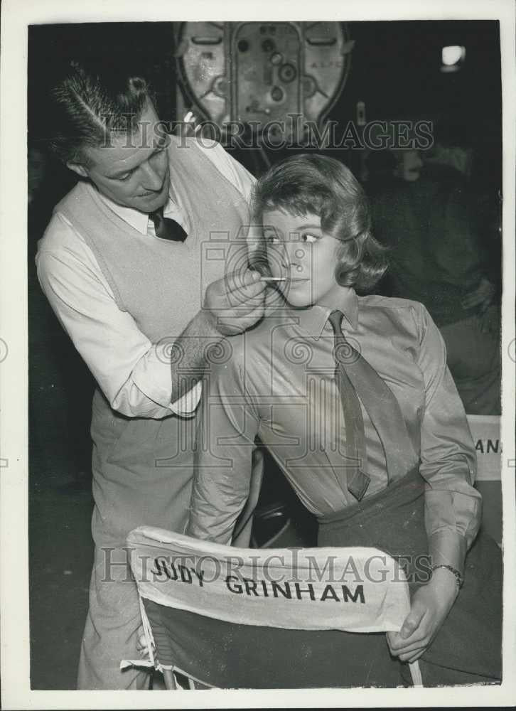 1958 Press Photo Olympic Swimming Champion -- Judy Grinham screen test - Historic Images