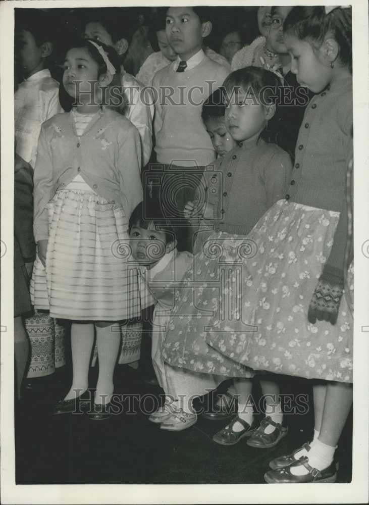 1959 Press Photo Bureest Independence Day Celebrations to Children in London - Historic Images