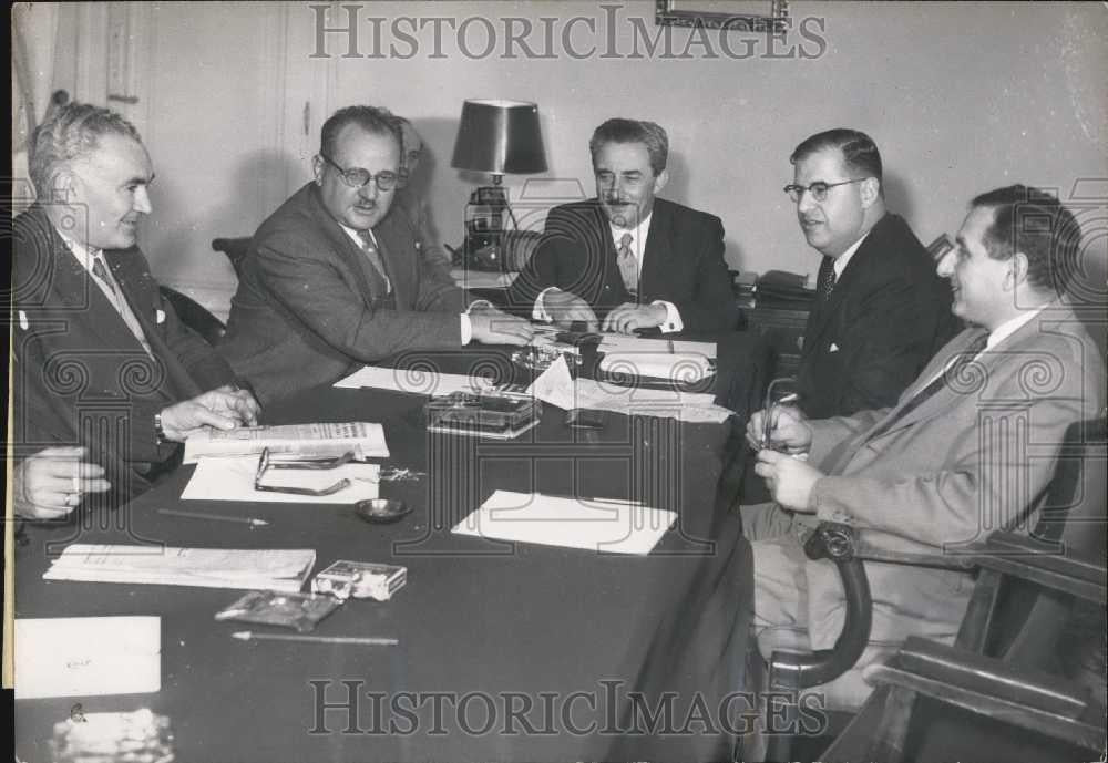 1955 Press Photo M. Sharett, Israel Prime Minister In Paris - Historic Images