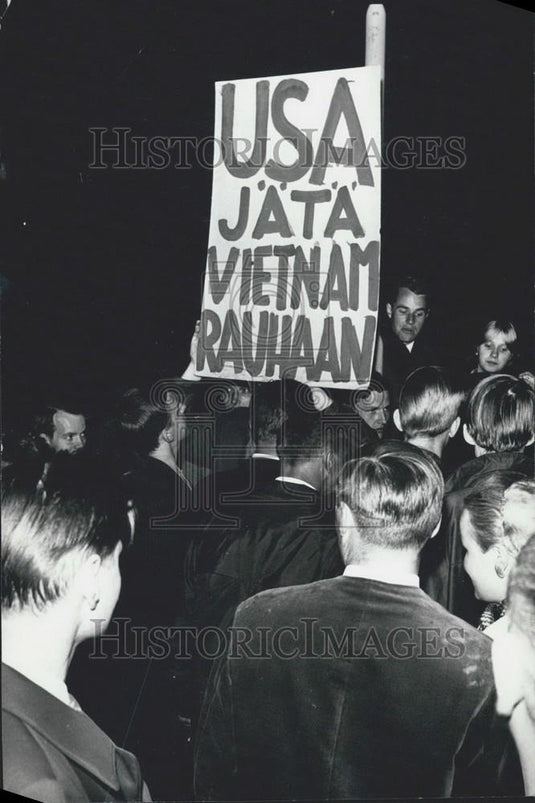 1966 Press Photo ''USA leave Vietnam alone'' demonstration in Helsinki - Historic Images