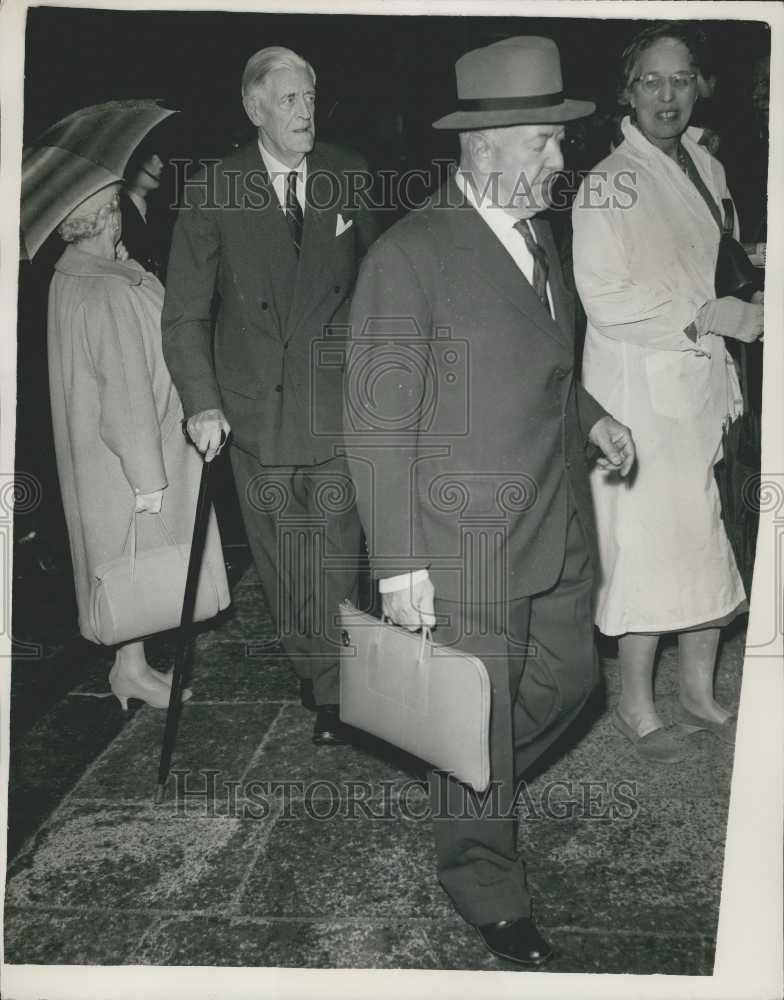 1959 Press Photo State Building Society meeting in London Mr. Briedrich Grunwald - Historic Images
