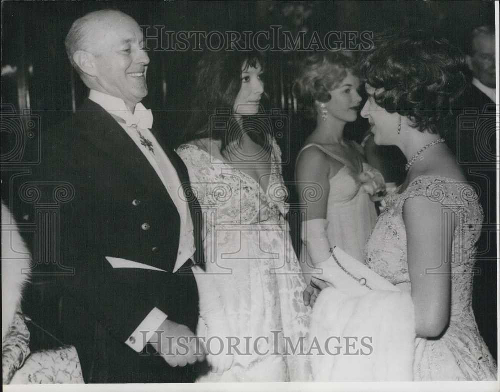 1959 Press Photo Queen Mother &amp; Princess Margaret Attend Royal Film Performance - Historic Images