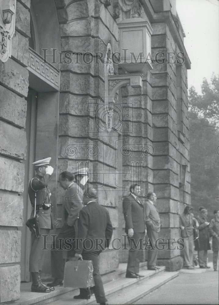 1970 Press Photo French Ambassador Jean Sauvagnargues - Historic Images