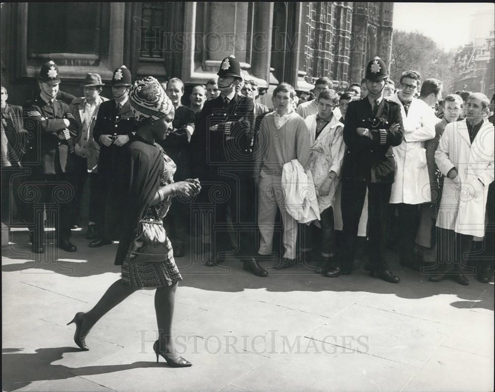 1968 Press Photo Smithfield Porters March To Westminster - Historic Images