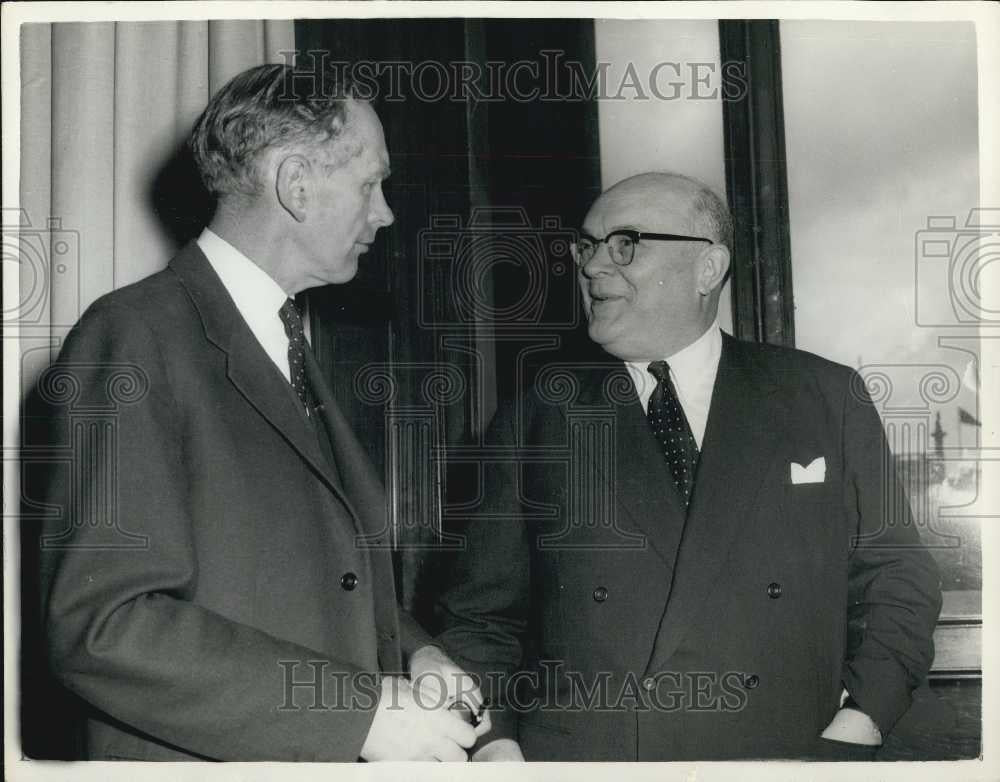 1961 Press Photo M. Spaak in London for talks with Lord Home - Historic Images