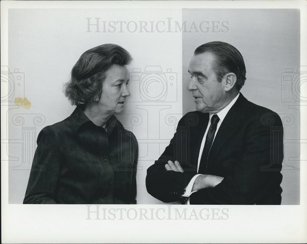 1972 Press Photo Katherine Graham, Washington Post Co &amp; Gibson Mc Cabe Newsweek - Historic Images