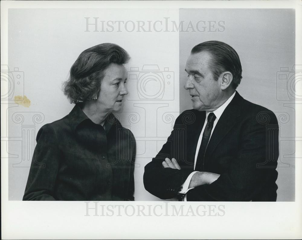 1972 Press Photo Katherine Graham, Washington Post Co & Gibson Mc Cabe Newsweek - Historic Images