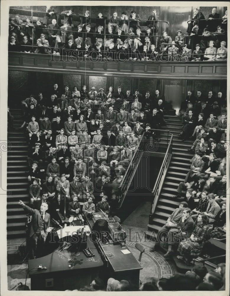 1953 Press Photo use of radio waves&#39; lecture at Royal Institution - Historic Images