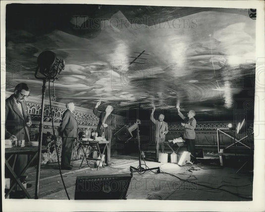 1958 Press Photo Greenwich-Restoration Of Painted Hall At Royal Naval College - Historic Images