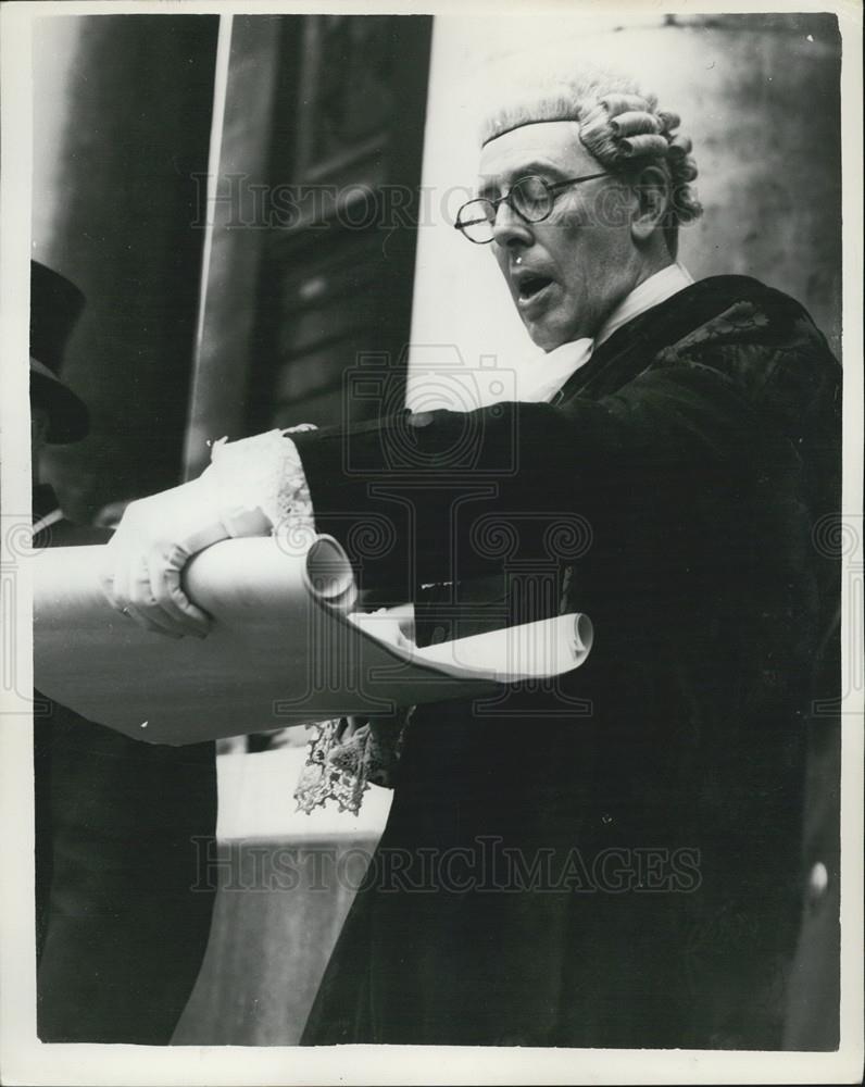 1955 Press Photo City Of London Crier J R Poland Reads Dissolution Of Parliament - Historic Images