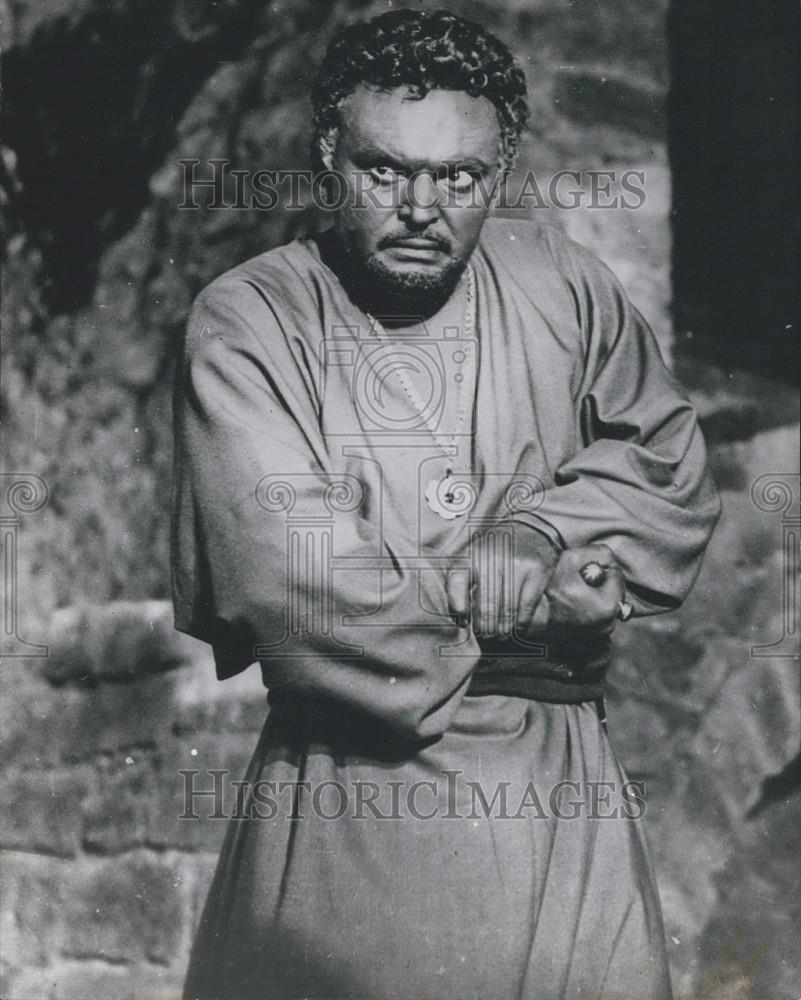 1957 Press Photo Sergej Dendartsgeue in Russian-film &quot;The Moor of Venice&quot; - Historic Images