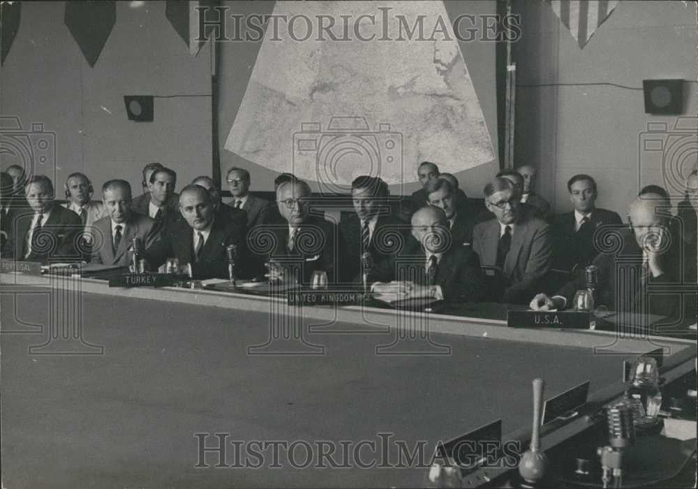 1959 Press Photo IKE In Paris: The Extraordinary Meeting At Nato - Historic Images