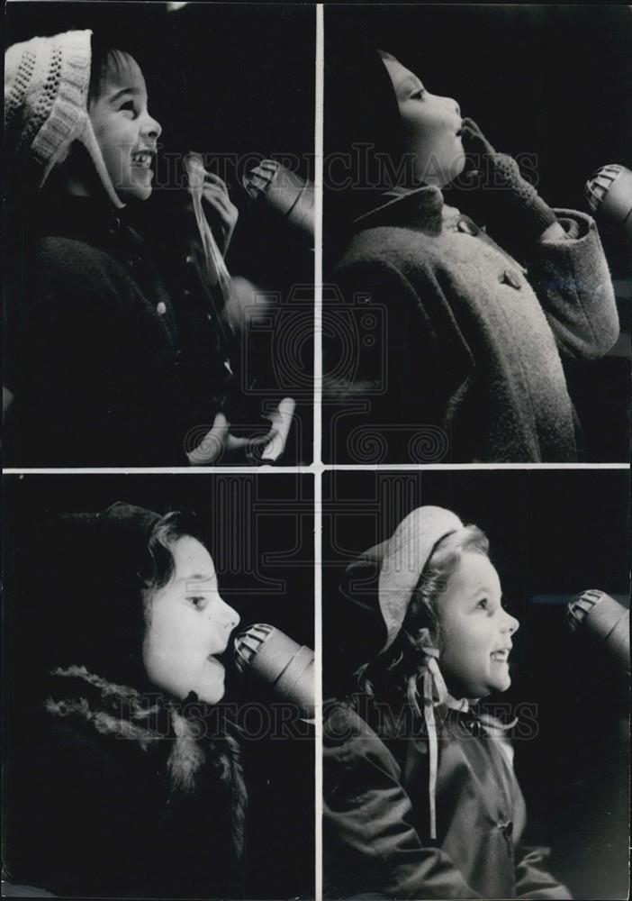 1955 Press Photo A General store in Paris lets kids talk to Santa Claus - Historic Images