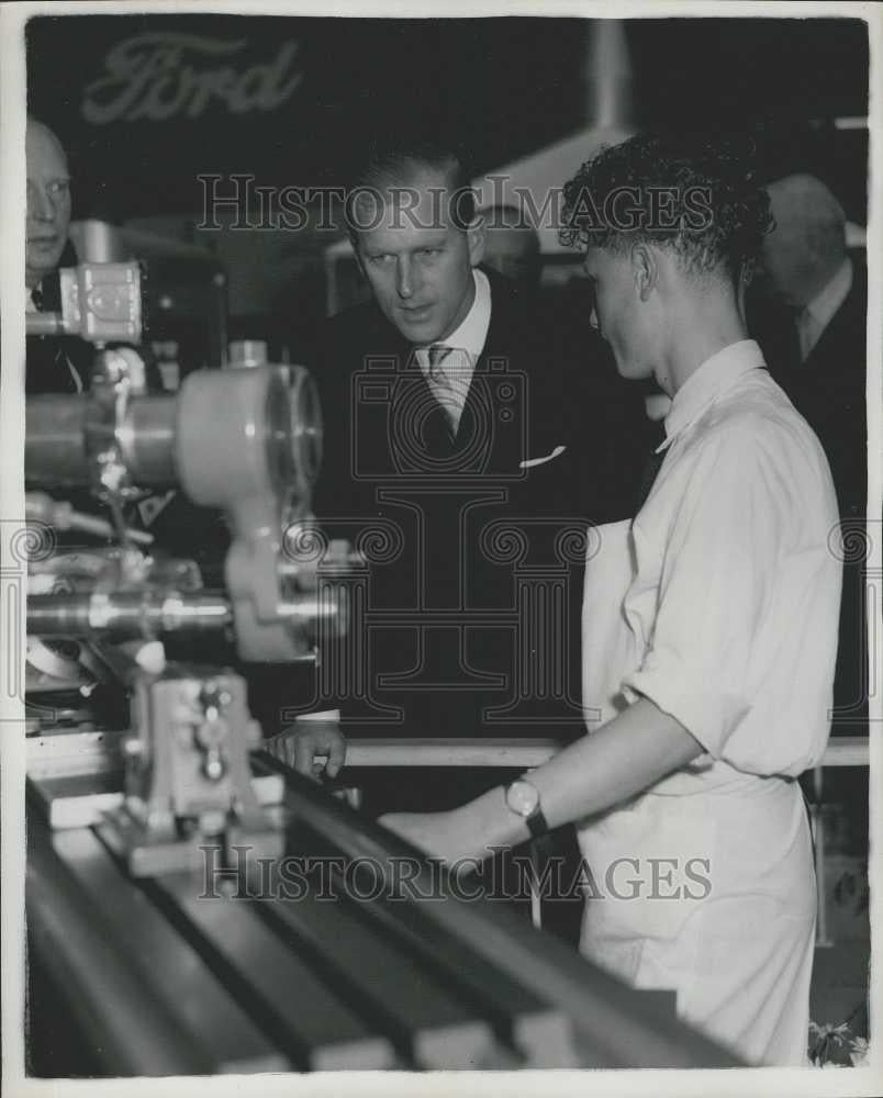 1954 Press Photo Duke Edinburgh Production Exhibition Olympia Anthony Palmer - Historic Images