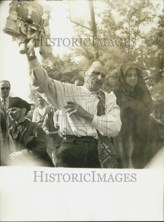 Press Photo Chief of "Fire Walking s" Mr. Sotirios Liouros - Historic Images