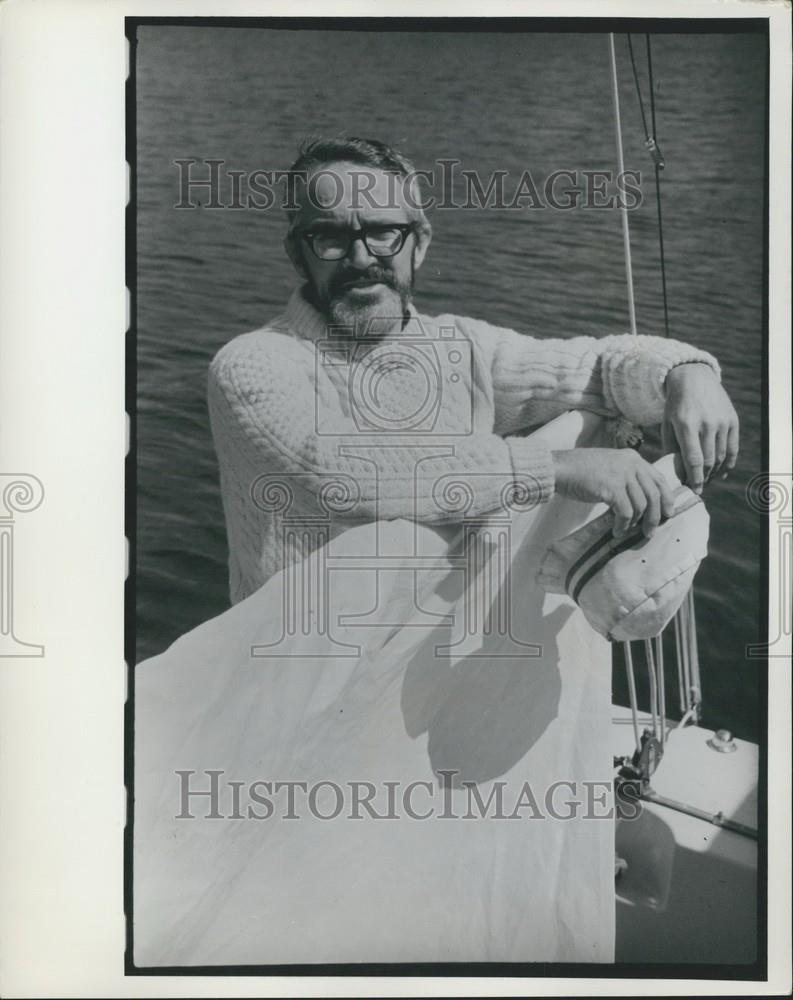 Press Photo William Wallce Yacht Boating - Historic Images