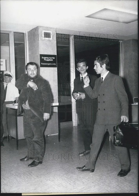 1970 Press Photo Geza Karaczony Niklos Biro Janos Mamuzsits Hijackers Munich - Historic Images