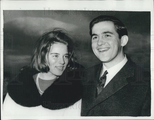 1964 Press Photo Princess Anna-Maria flies to Greece - Historic Images