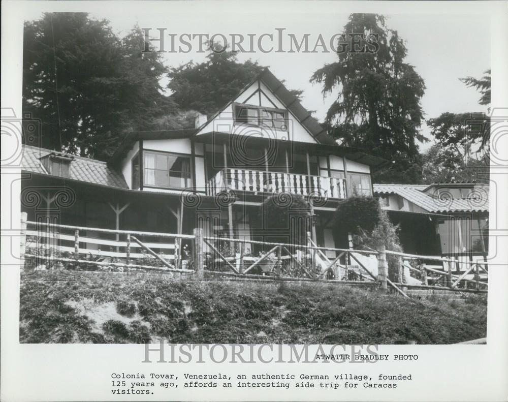 Press Photo Colonia Tovar, Venezuela, an authentic German Village - Historic Images