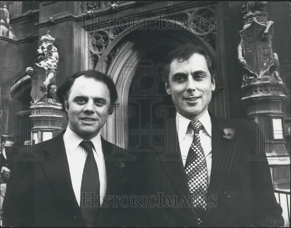 1976 Press Photo Conservative MPs Richard Page, Robin Hodgson, House of Commons - Historic Images