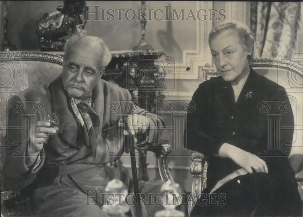 1958 Press Photo Actors Andre Luguet and Gaby Morlay in &quot;Cette Sacree Jeunesse&quot; - Historic Images