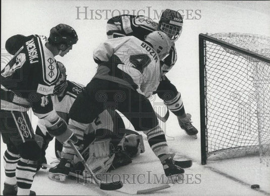 Press Photo Valeri Kamenski USSR World Hockey Mojmir Bozik - Historic Images