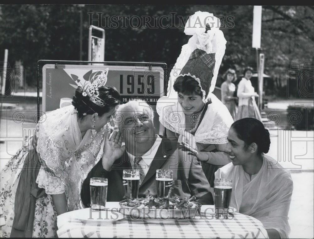 1959 Press Photo Ludwig Schmidseder Composer International Exhibition Gastronomy - Historic Images