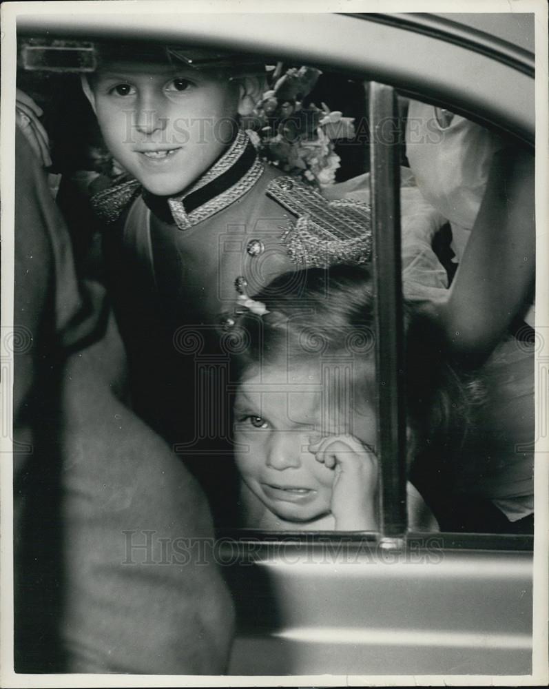 1955 Press Photo Suzannah Hensmen, Bridesmaid - Historic Images