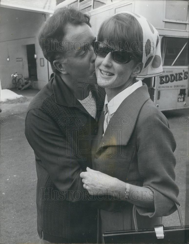 1965 Press Photo Actress Elspet Gray &amp; husband, Brain Rix - Historic Images