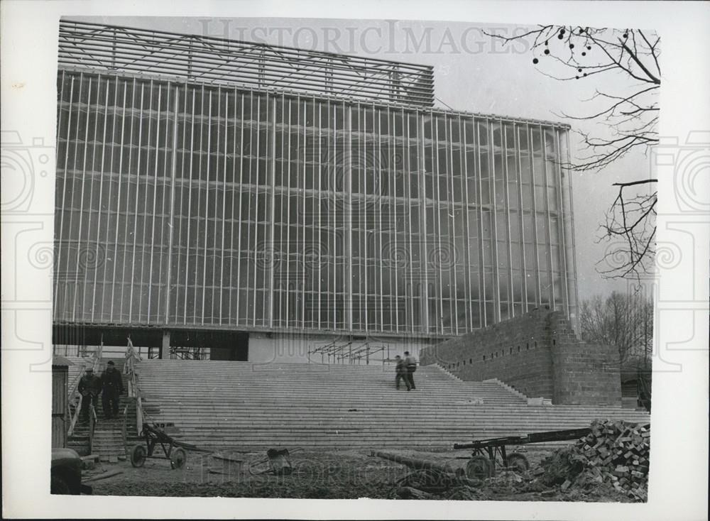 1957 Press Photo Construction, Brussels International Exhibition - Historic Images