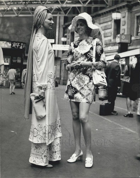 1970 Press Photo Mrs. T. Littlejohn Cook  & Josette Priest - Historic Images