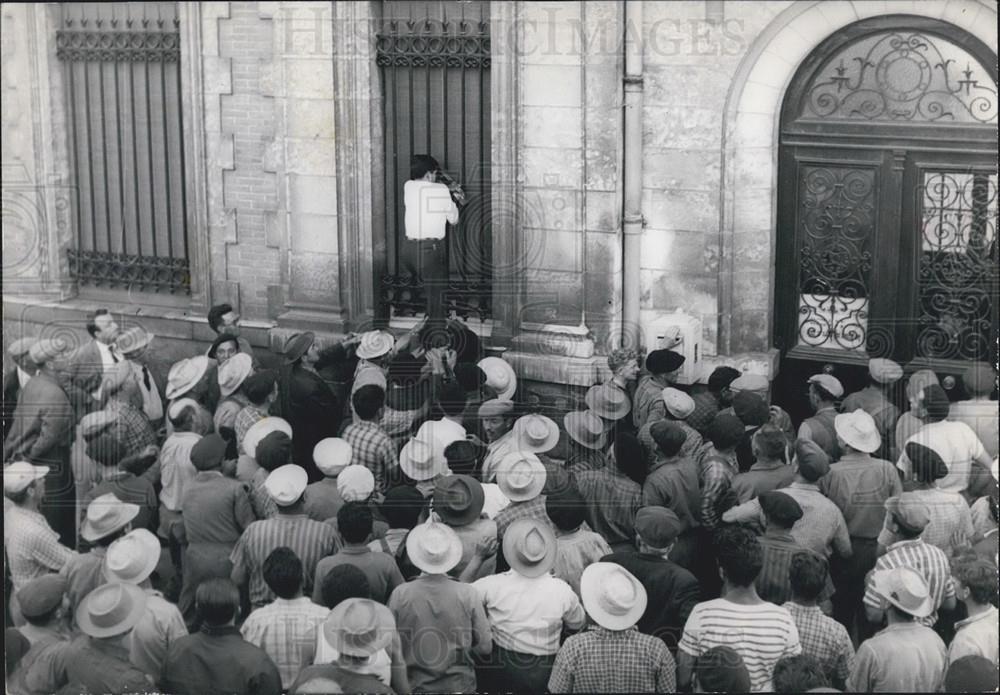 1961 Press Photo Farmers Revolt Spreads throughout France Farmers&#39; Demonstration - Historic Images