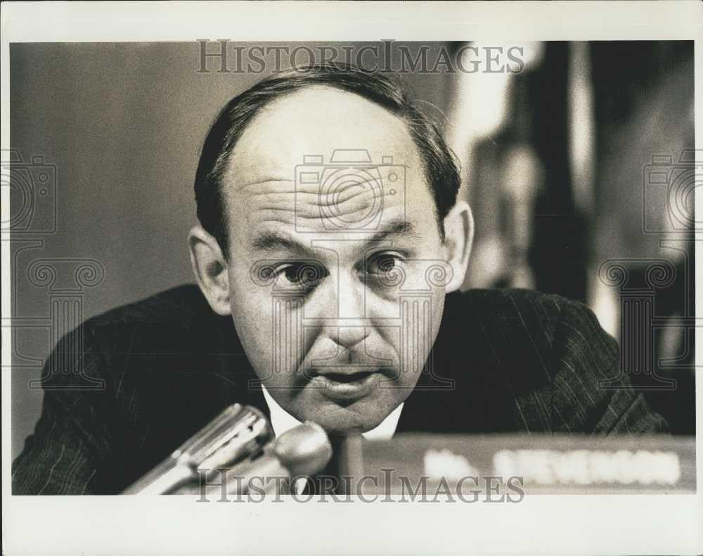 1975 Press Photo Senator Adlai Stevenson During Senate Hearings - Historic Images