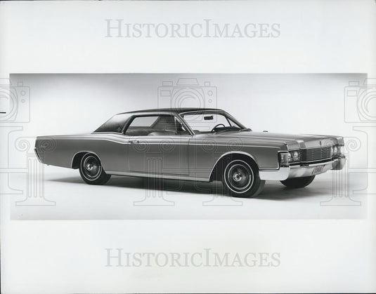 1967 Press Photo Lincoln Continental Coupe - Historic Images
