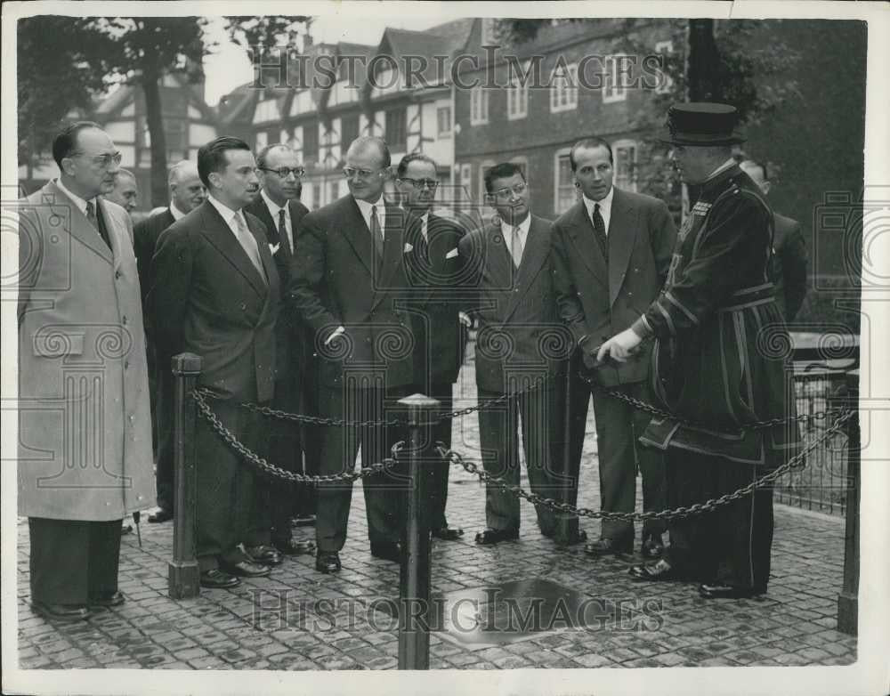 1955 Press Photo M Jaques Feron President of the Paris Municipal Council - Historic Images