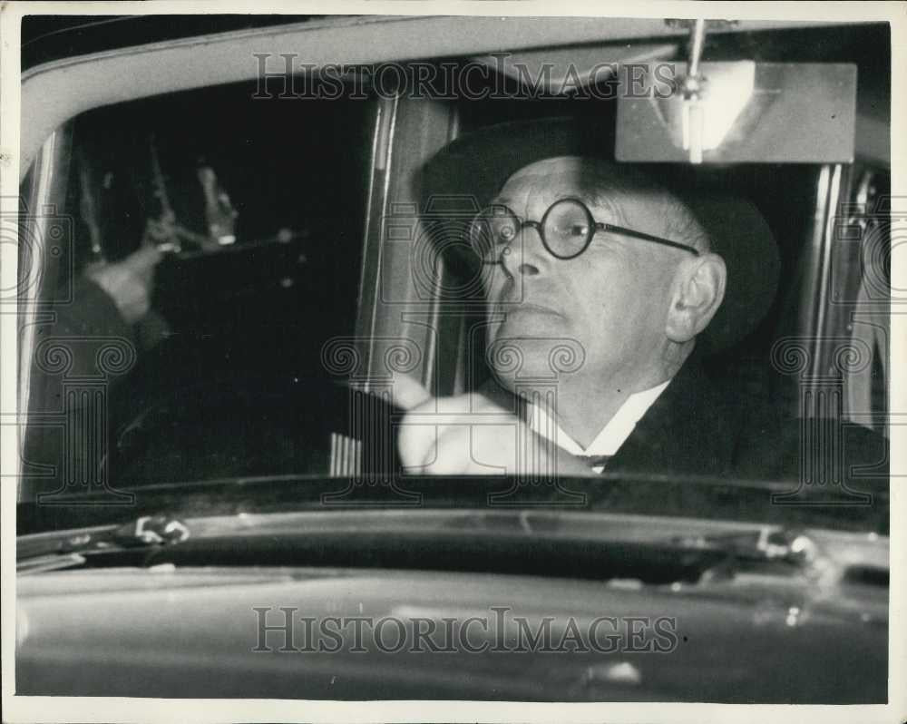 1957 Press Photo Inquiry into the Alleged Bank Rate leakage opens - Historic Images