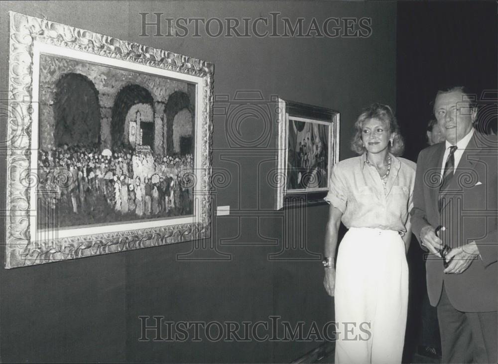 1989 Press Photo  Baron and Baroness Thyssen-Bornemisza with artwork - Historic Images