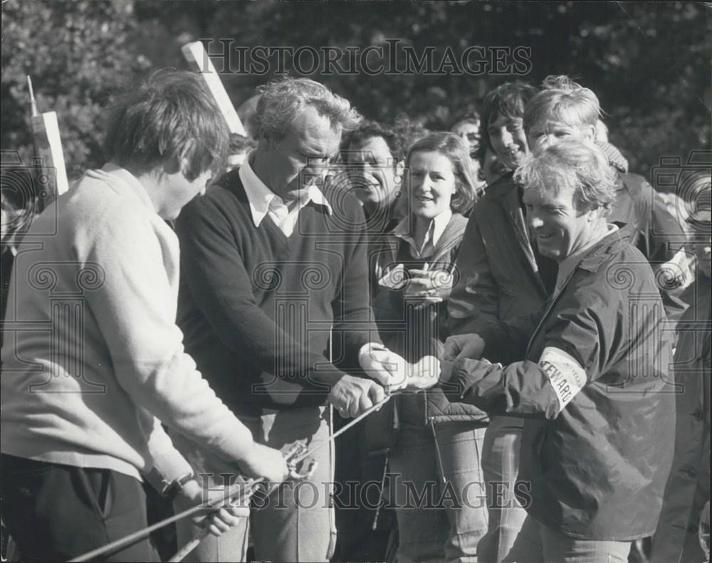 1976 Press Photo Arnold Palmer, Piccadilly World Match Golf, Wentworth - Historic Images