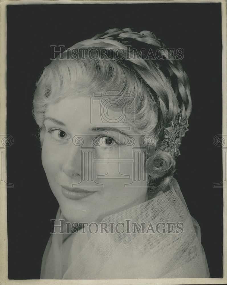 1955 Press Photo Decorative Wigs Raymond Summer Autumn Fashion Show - Historic Images