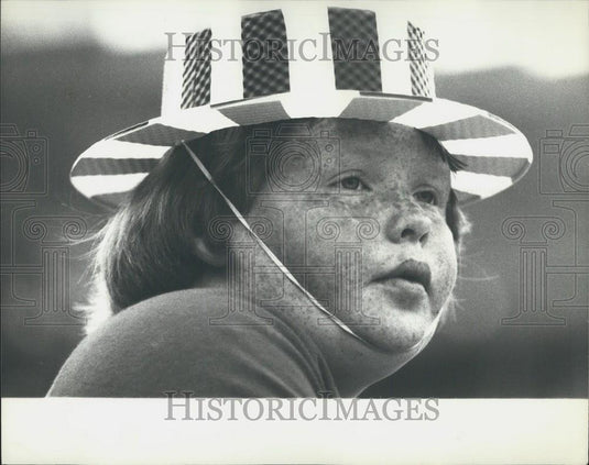 Press Photo over weight Australian Child - Historic Images
