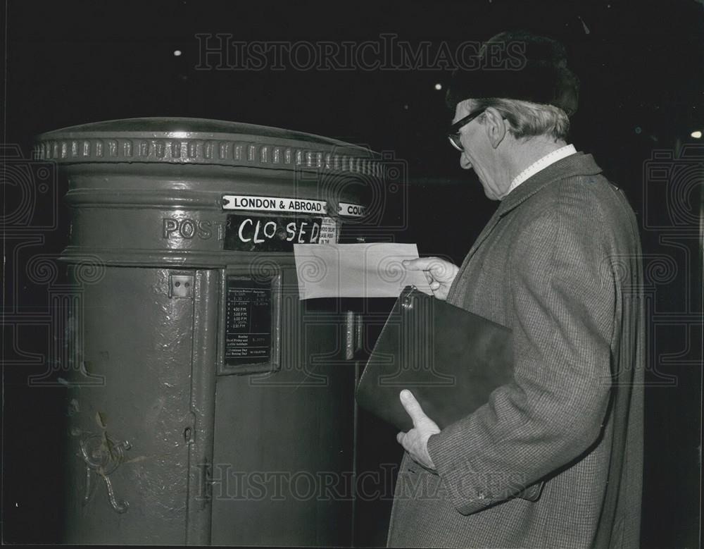 1974 Press Photo Closed Pillar Box, Post Box Bombing, Fleet Street - Historic Images