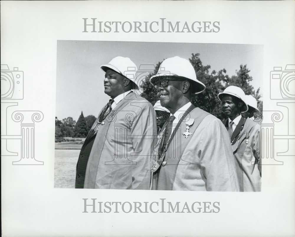 1965 Press Photo British Prime Minister, Mr. H. Wilson arrived at Salisbury - Historic Images