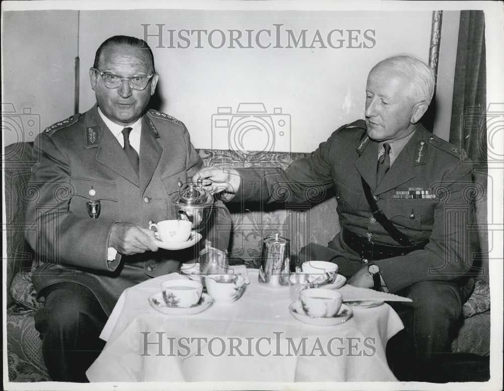 Press Photo General Hans Speidel In London - Historic Images