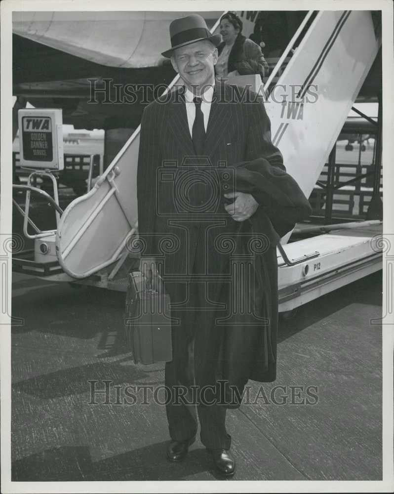 Press Photo Idlewild Airport, NY April 20- Romert Murphy, United States Deputy - Historic Images