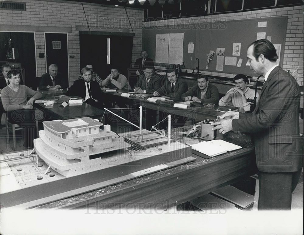 1970 Press Photo Tanker Safety Course - Historic Images